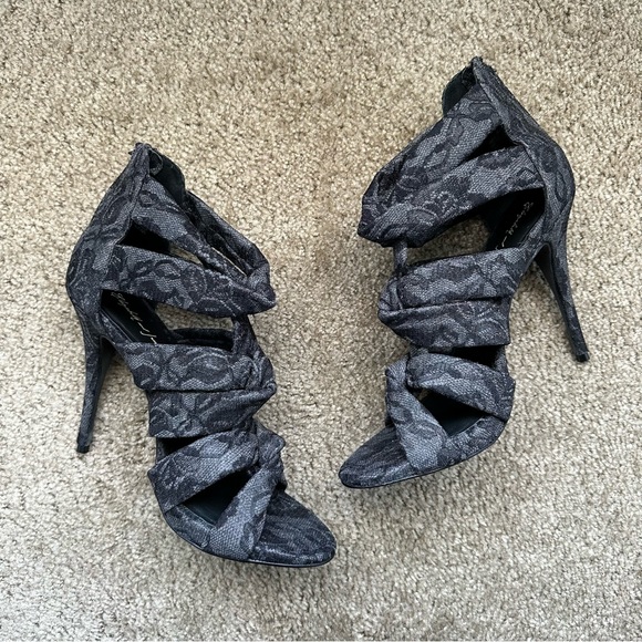 New $198 Elizabeth and James Love Lace Black Cage Five Inch Heels Size 10 - Picture 3 of 9